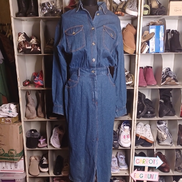 Harve Benard Dresses & Skirts - Vintage Harve Benard Classic Blue Denim Dress
